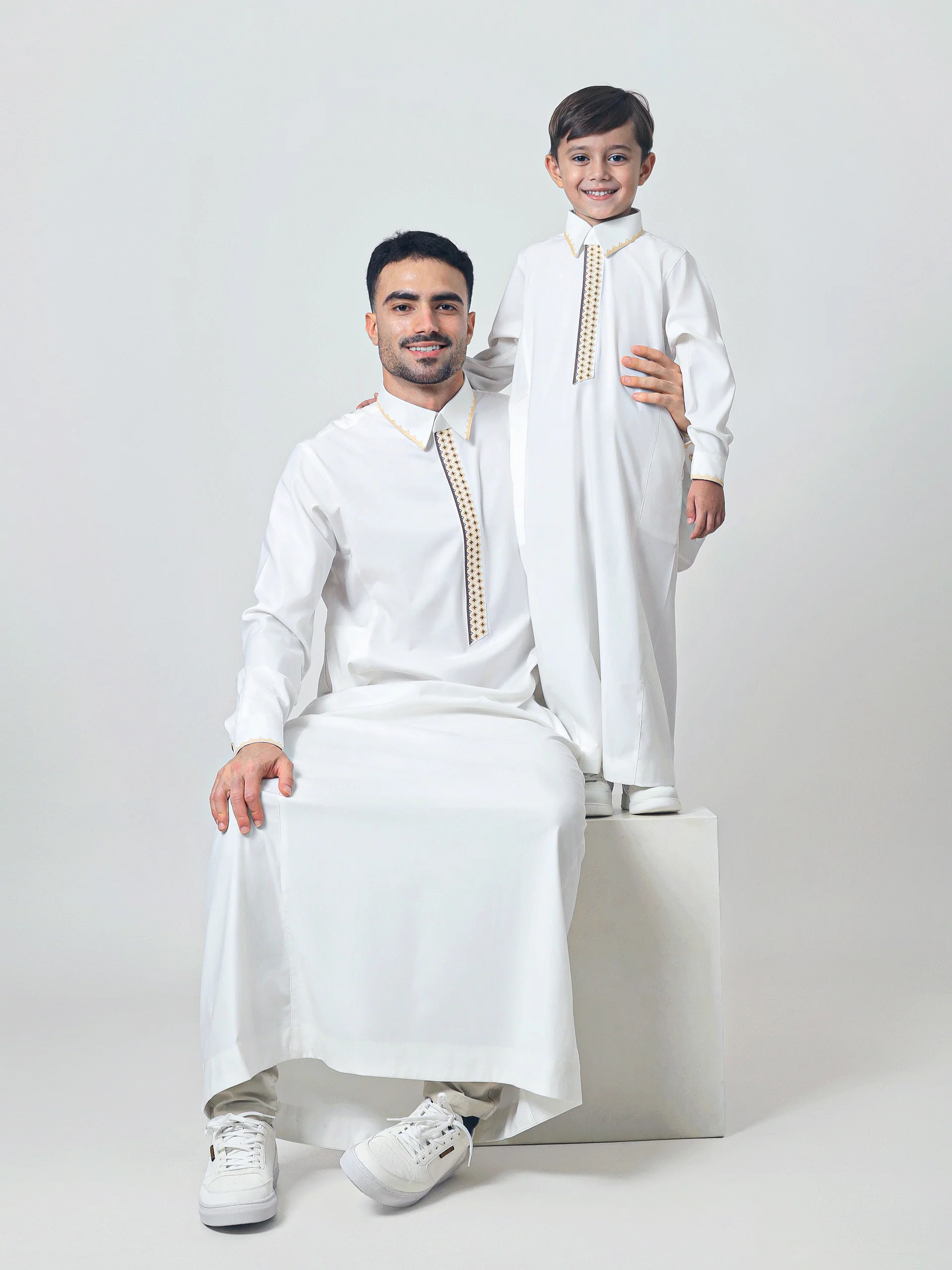 Adult Thobe 302 Off White - Image 2