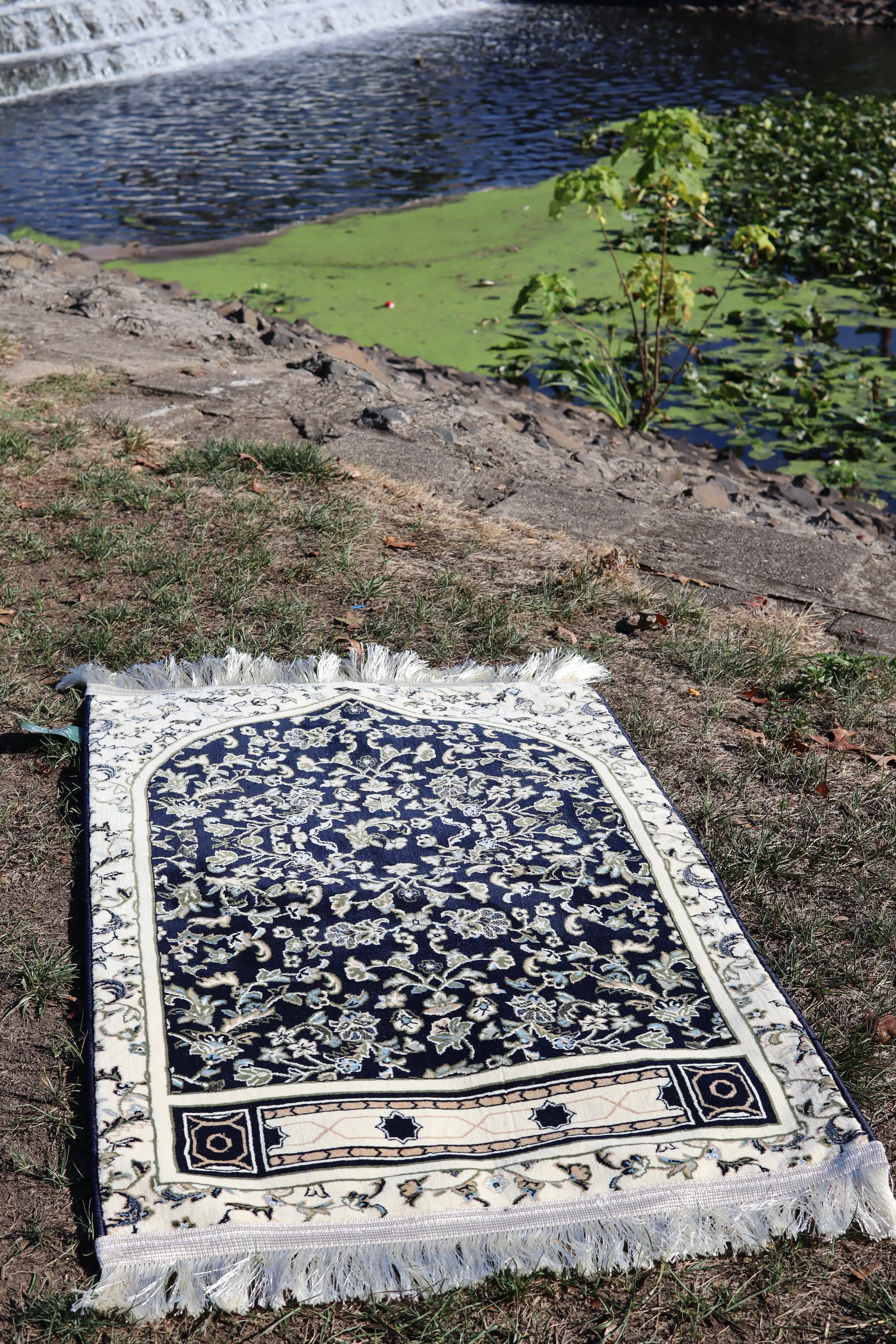 Medina Classic Carpet 0346-Navy - Image 7