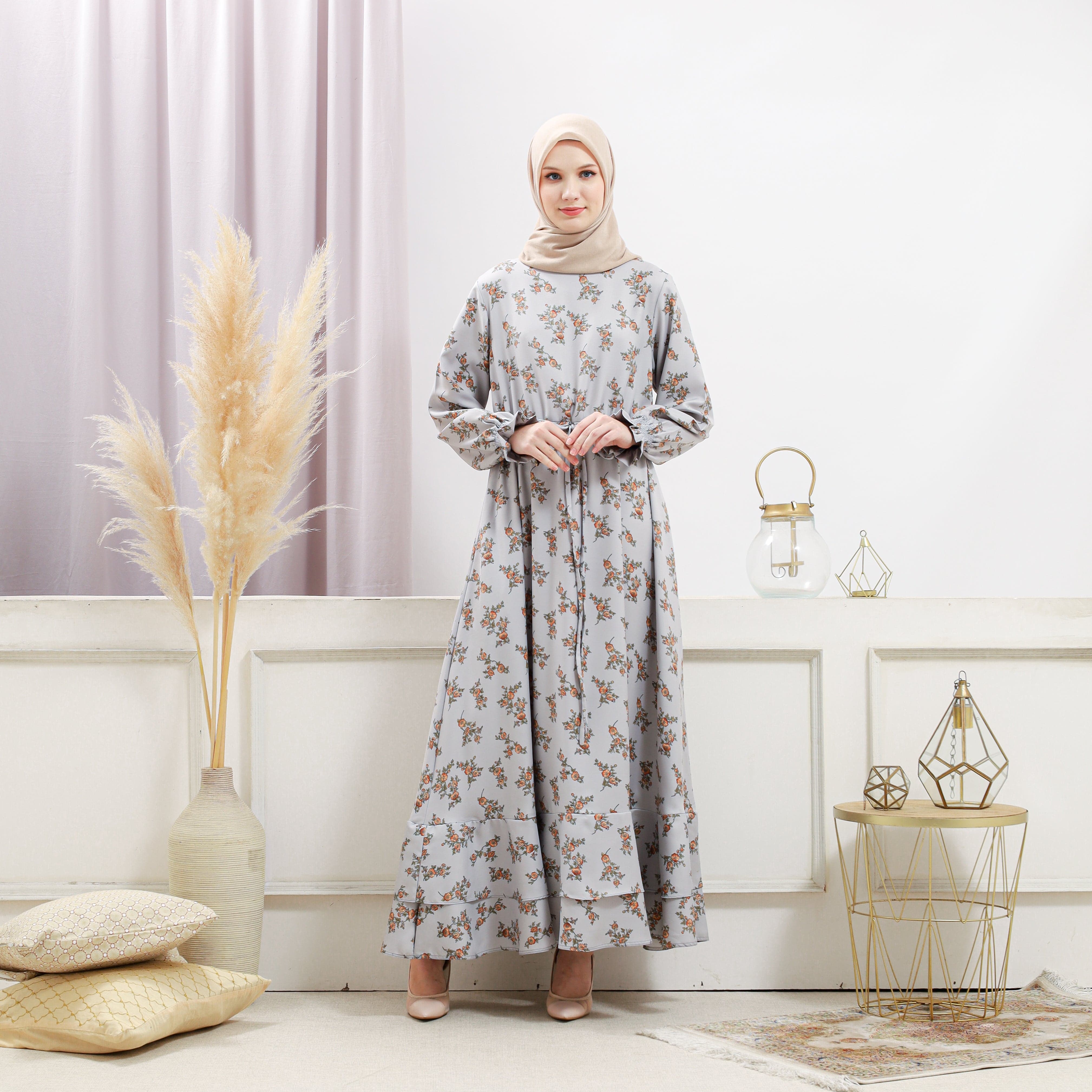 Women's Gray Floral Dress - Image 5